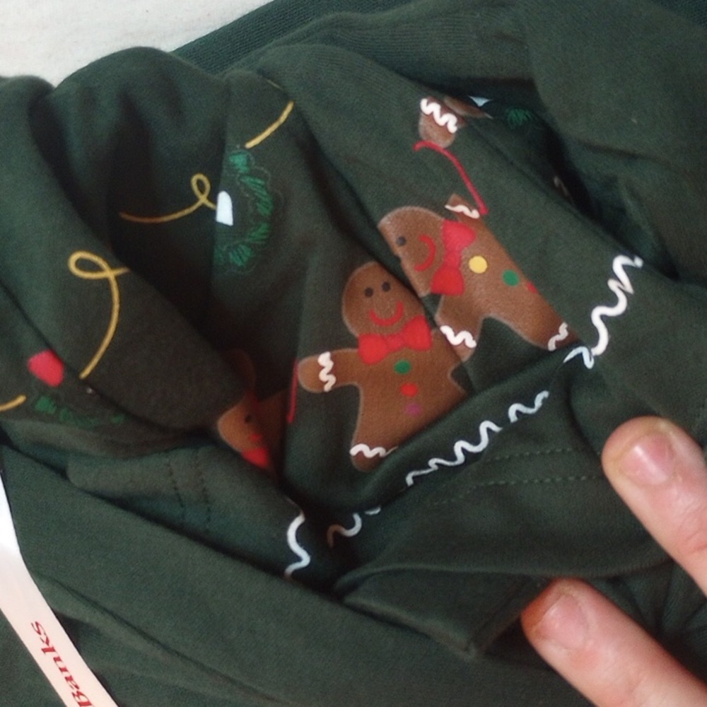 CJ Banks Festive Green Gingerbread Pajama Set Size Large - Picture 4 of 5